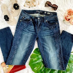 MISS ME Embroidered Jeans